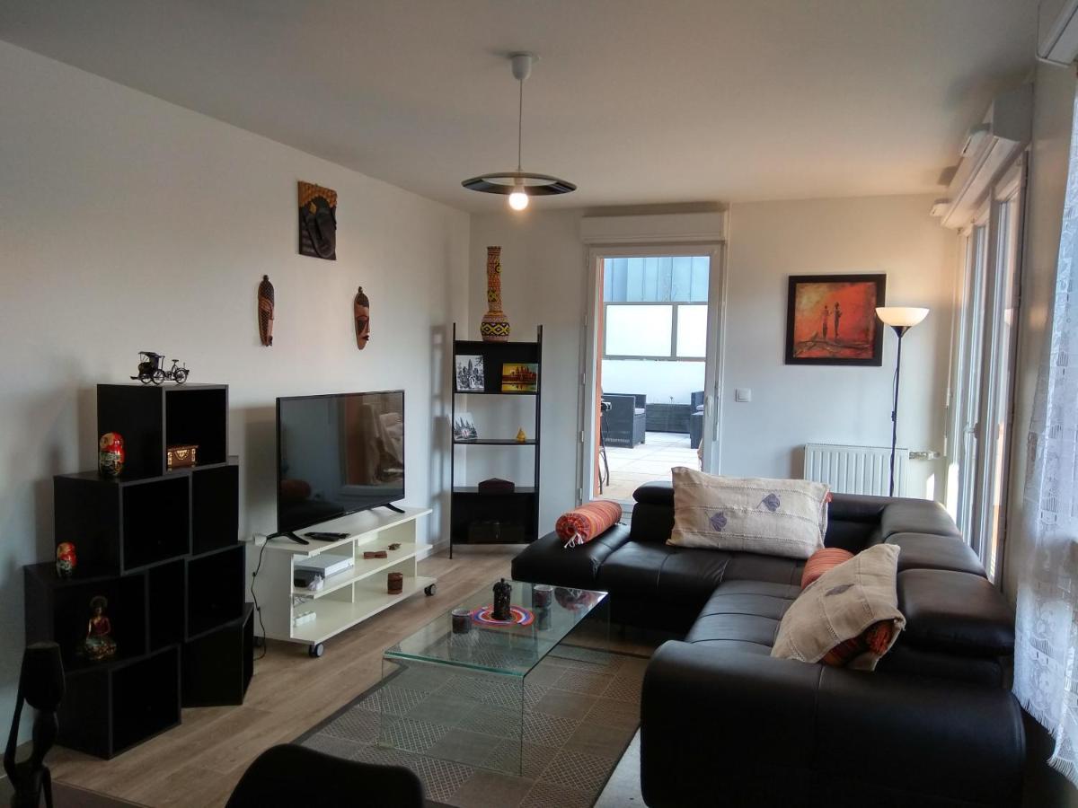 Saint Denis Appartement 2 Chambres Avec Parking Екстер'єр фото
